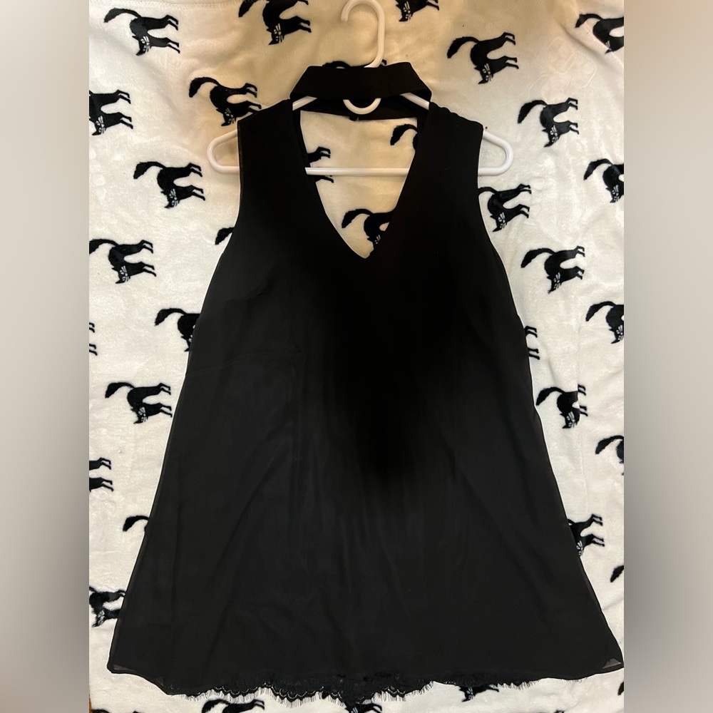 Shocker neck style dress. New, No tags(diferents sizes)